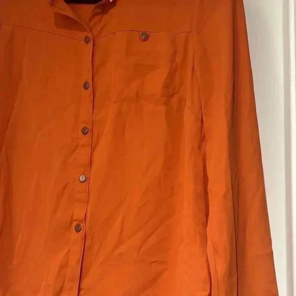 H&M Button‎ down top​​​​​​​​​​​​​​ - Picture 3 of 4